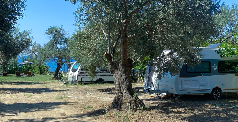 Karavan Kamp Alanı